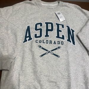 New with tags Aspen Colorado crew neck sweatshirt